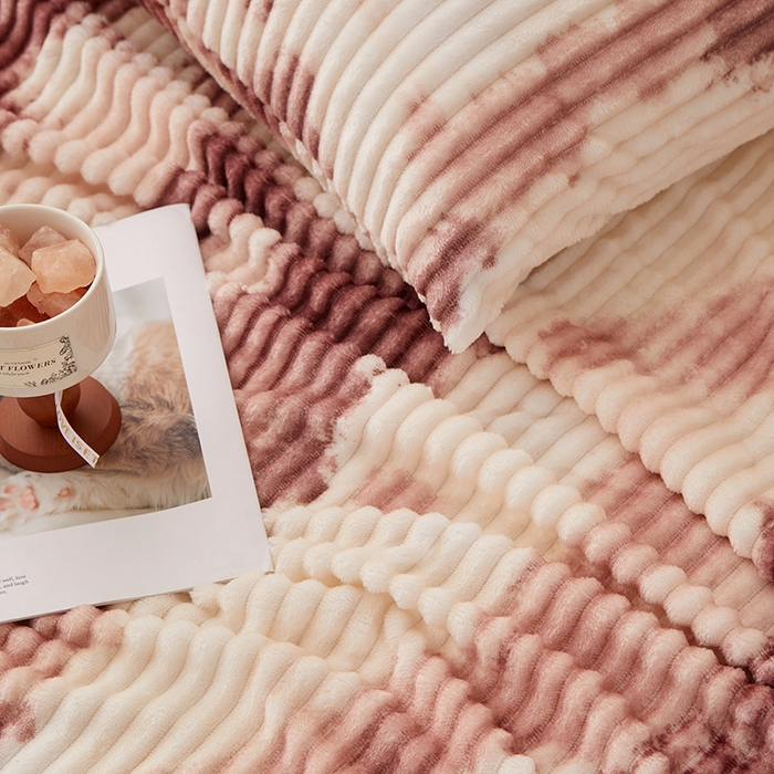 91家纺网 家纺一手货源 找家纺 楼兰公主 2025新款跨境外贸扎染兔毛抽条保暖加厚盖毯毛毯毯子-印花系列 晚霞
