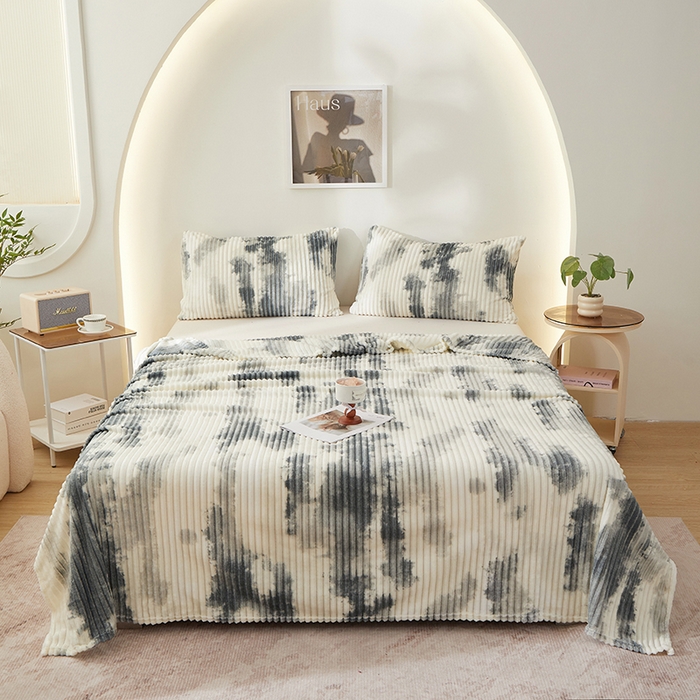 91家纺网 家纺一手货源 找家纺 楼兰公主 2025新款跨境外贸扎染兔毛抽条保暖加厚盖毯毛毯毯子-印花系列 墨蓝