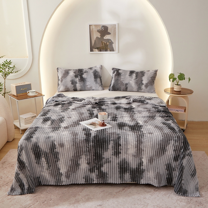 91家纺网 家纺一手货源 找家纺 楼兰公主 2025新款跨境外贸扎染兔毛抽条保暖加厚盖毯毛毯毯子-印花系列 雾灰