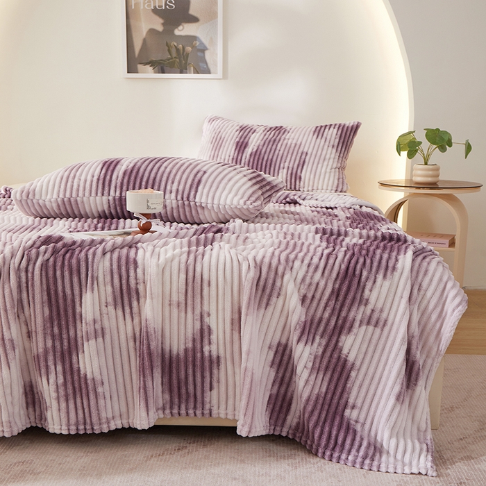 91家纺网 家纺一手货源 找家纺 楼兰公主 2025新款跨境外贸扎染兔毛抽条保暖加厚盖毯毛毯毯子-印花系列 雾紫