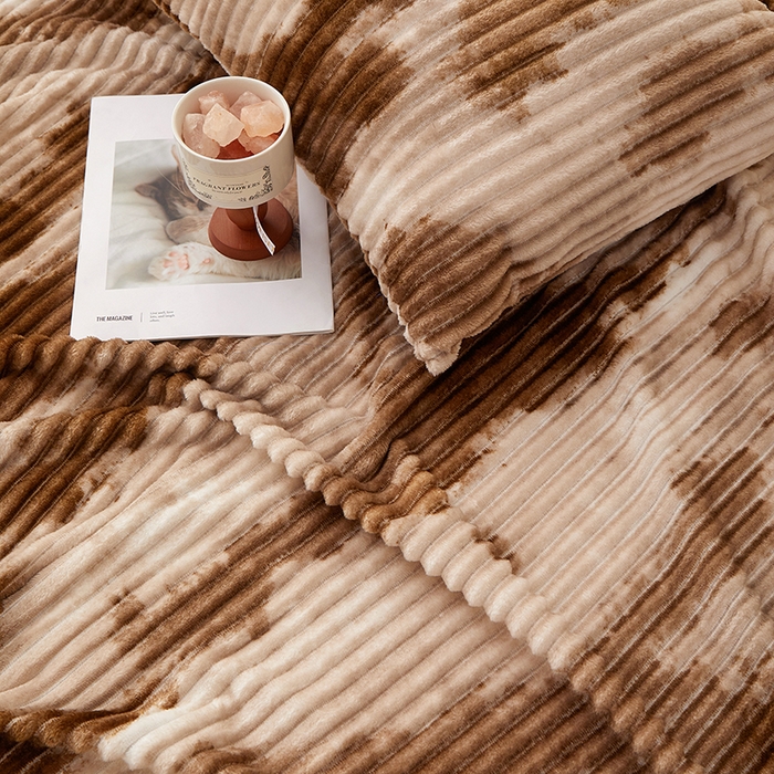 91家纺网 家纺一手货源 找家纺 楼兰公主 2025新款跨境外贸扎染兔毛抽条保暖加厚盖毯毛毯毯子-印花系列 咖啡