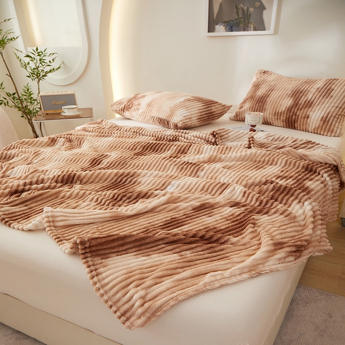 91家纺网 家纺一手货源 找家纺 楼兰公主 2025新款跨境外贸扎染兔毛抽条保暖加厚盖毯毛毯毯子-印花系列 焦糖