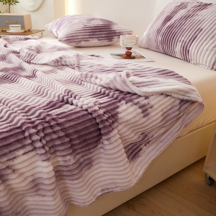 91家纺网 家纺一手货源 找家纺 楼兰公主 2025新款跨境外贸扎染兔毛抽条保暖加厚盖毯毛毯毯子-印花系列 雾紫