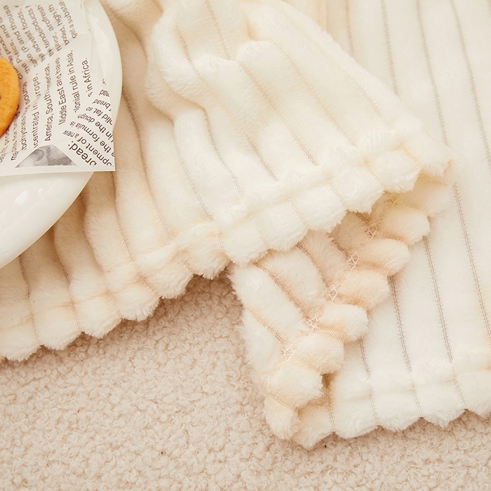 91家纺网 家纺一手货源 找家纺 楼兰公主 2025新款跨境外贸扎染兔毛抽条保暖加厚盖毯毛毯毯子-印花系列 云朵