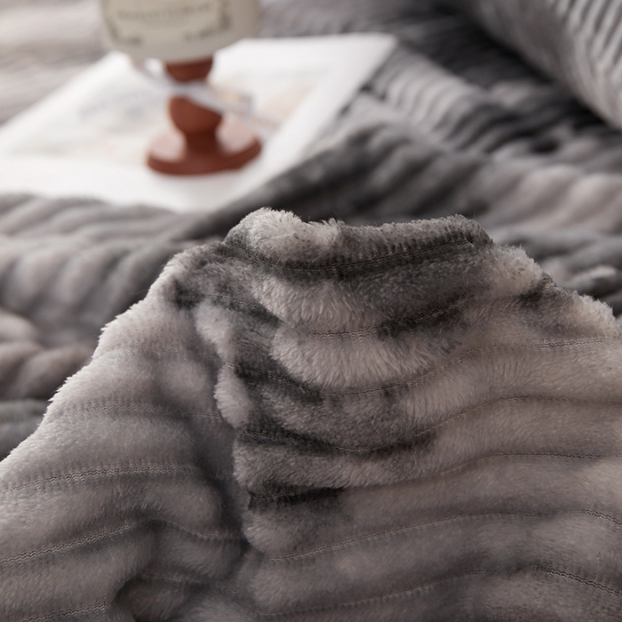 91家纺网 家纺一手货源 找家纺 楼兰公主 2025新款跨境外贸扎染兔毛抽条保暖加厚盖毯毛毯毯子-印花系列 雾灰