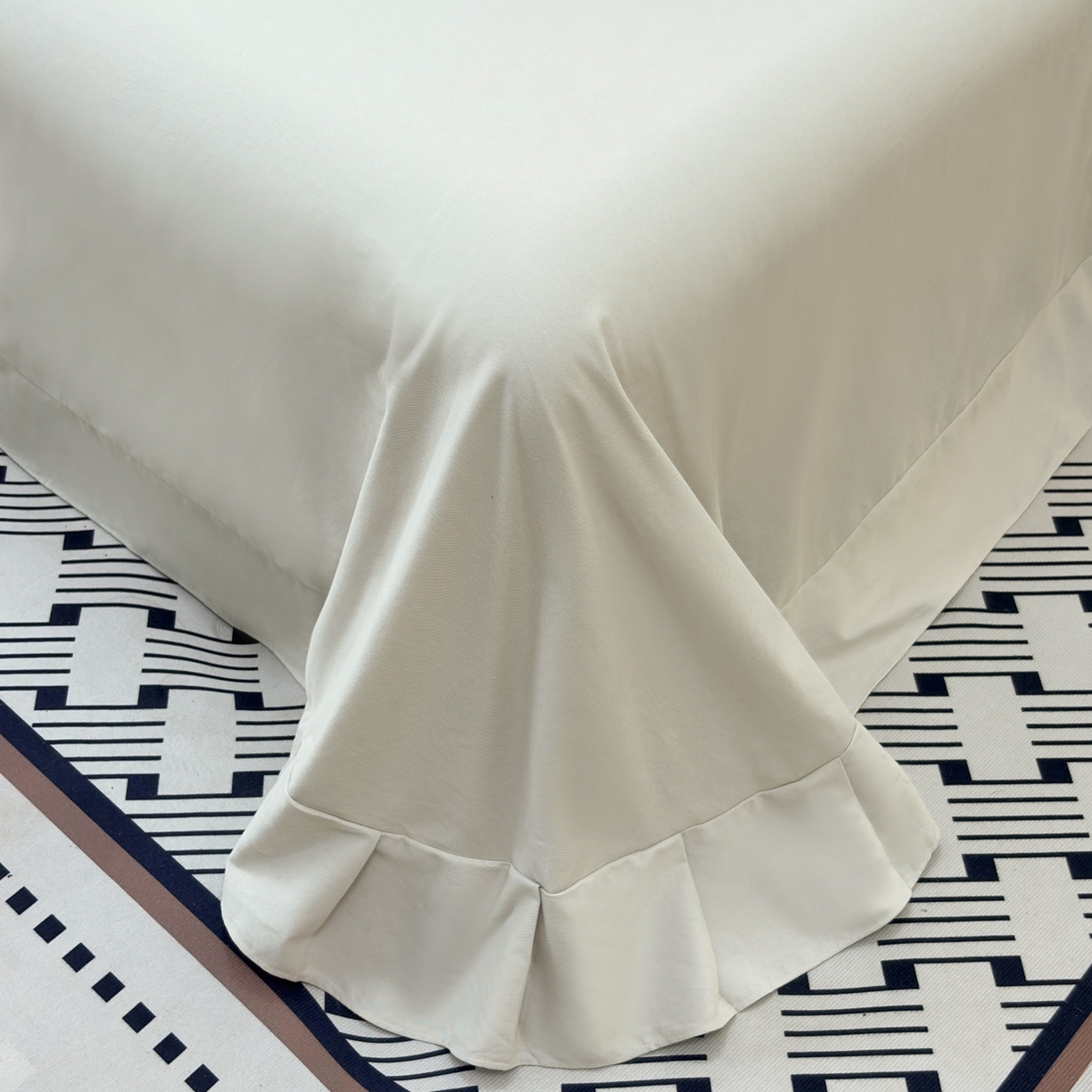 91家纺网 家纺一手货源 找家纺 未来家居 2025秋冬新款全棉加厚磨毛纽扣工艺四件套 雾岛叙事-卡其