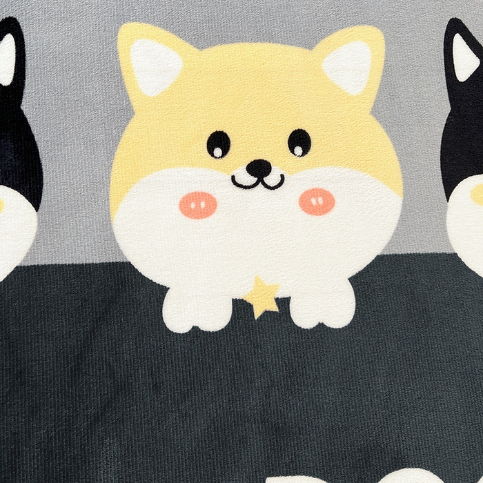 91家纺网 家纺一手货源 找家纺 富馨莱2025年新款牛奶绒印花床笠 柯基黑