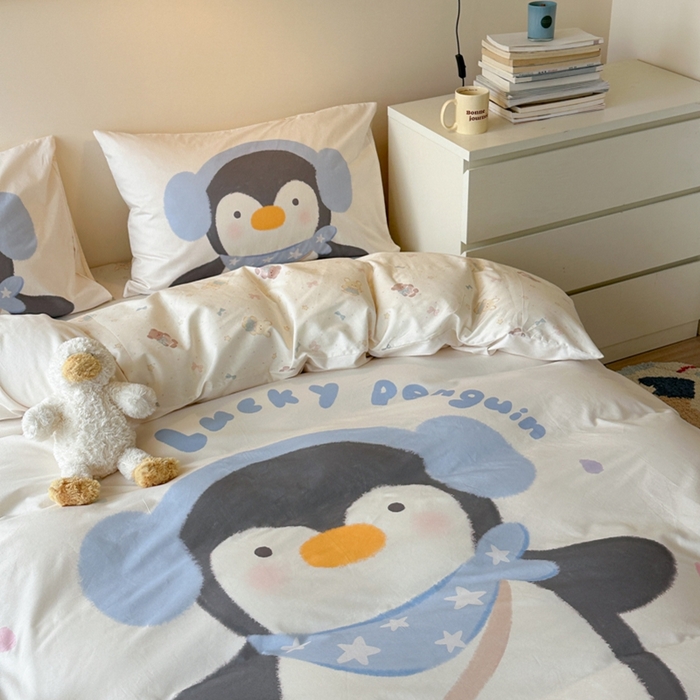 91家纺网 家纺一手货源 找家纺 寐居家纺 2025新款亲肤舒适全棉纯棉数码大阪印花四件套 QQ企鹅