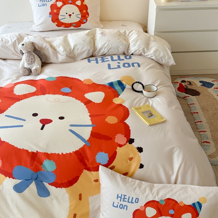 91家纺网 家纺一手货源 找家纺 寐居家纺 2025新款亲肤舒适全棉纯棉数码大阪印花四件套 狮子王国