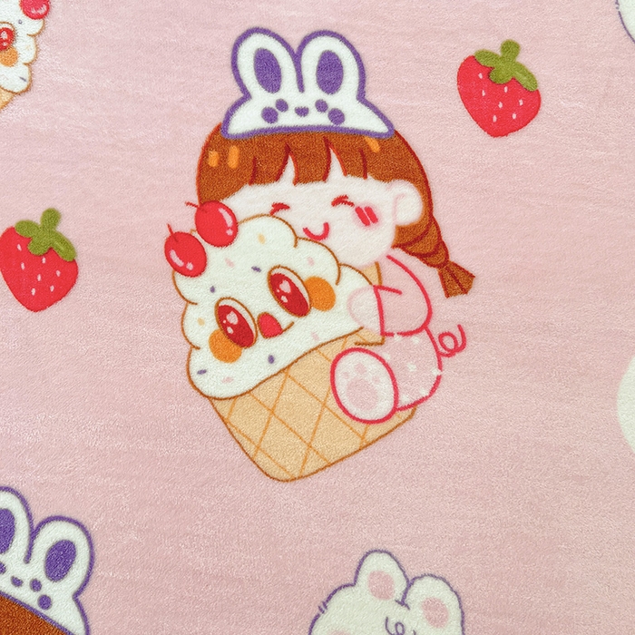 91家纺网 家纺一手货源 找家纺 富馨莱2025年新款牛奶绒印花床笠 萌萌女孩