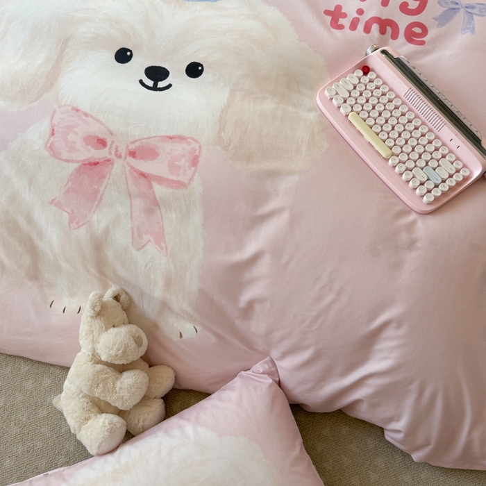 91家纺网 家纺一手货源 找家纺 寐居家纺 2025新款亲肤舒适全棉纯棉数码大阪印花四件套 帕皮小狗