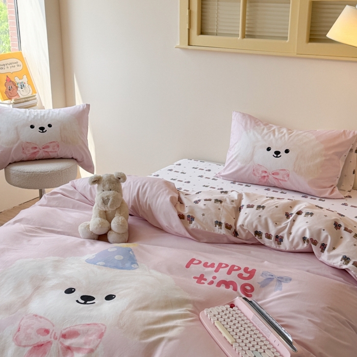 91家纺网 家纺一手货源 找家纺 寐居家纺 2025新款亲肤舒适全棉纯棉数码大阪印花四件套 帕皮小狗