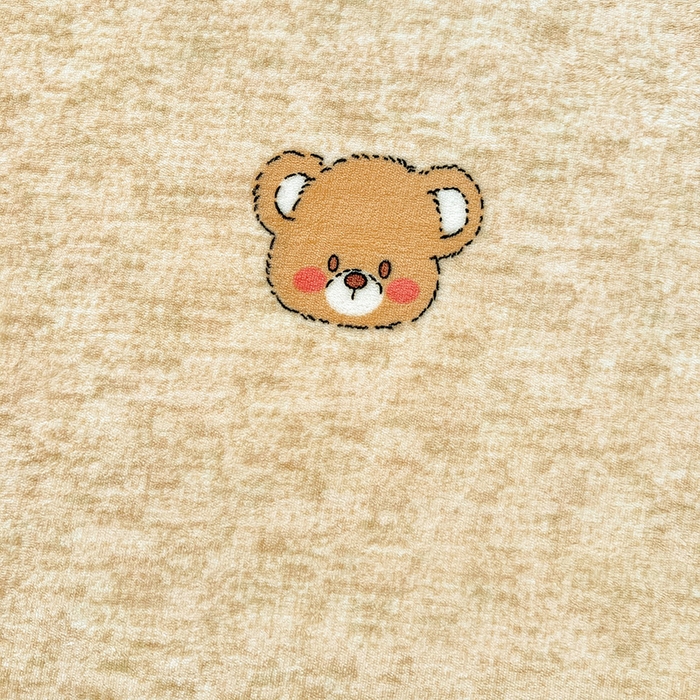 91家纺网 家纺一手货源 找家纺 富馨莱2025年新款牛奶绒印花床笠 萌萌熊心