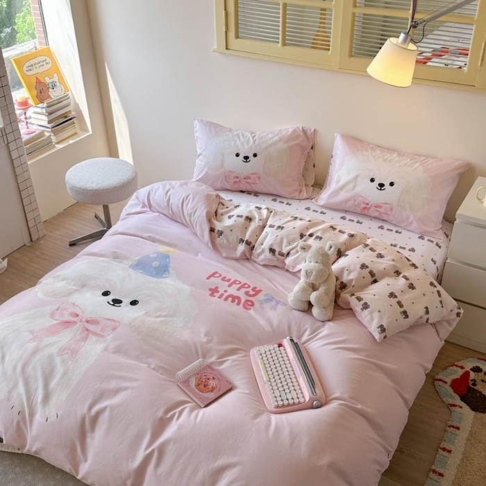 91家纺网 家纺一手货源 找家纺 寐居家纺 2025新款亲肤舒适全棉纯棉数码大阪印花四件套 帕皮小狗