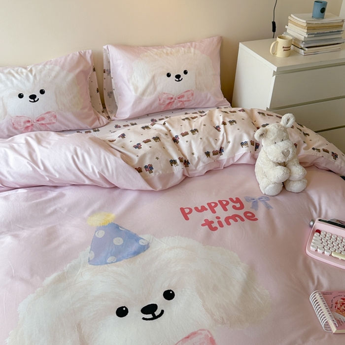 91家纺网 家纺一手货源 找家纺 寐居家纺 2025新款亲肤舒适全棉纯棉数码大阪印花四件套 帕皮小狗