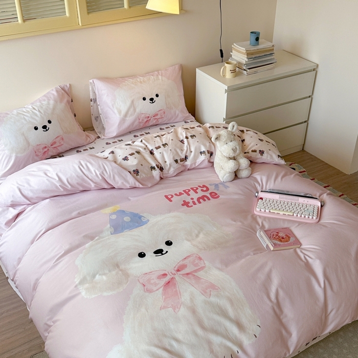 91家纺网 家纺一手货源 找家纺 寐居家纺 2025新款亲肤舒适全棉纯棉数码大阪印花四件套 帕皮小狗