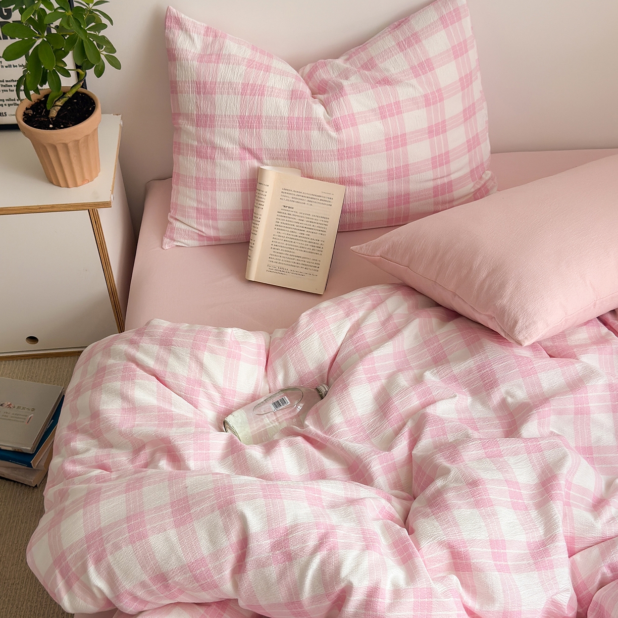 91家纺网 家纺一手货源 找家纺 （总）罗亿家纺 2025新款云感双层纱学生季韩系泡泡棉四件套-米露（小红书推荐）