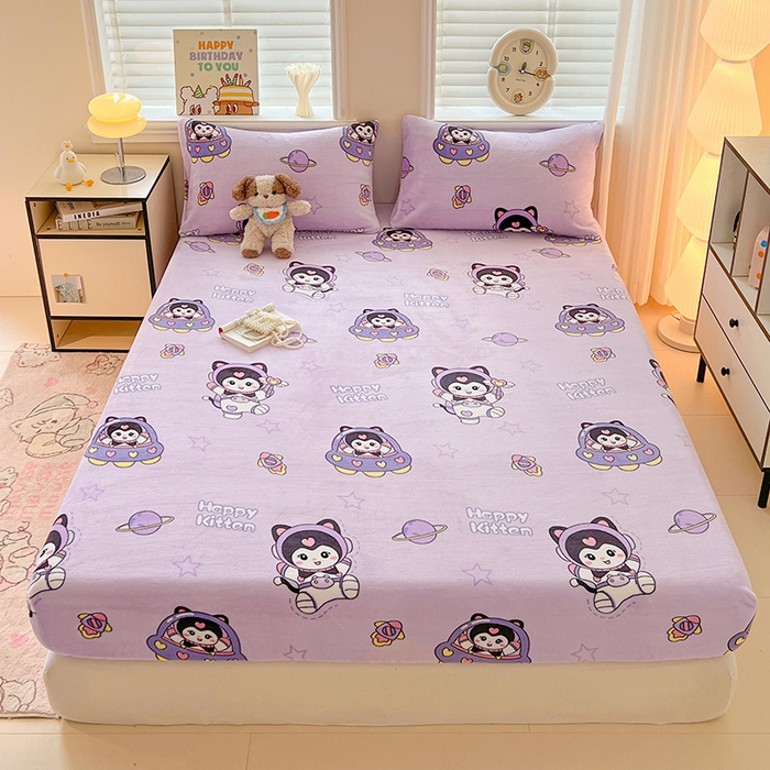 富馨莱2025年新款牛奶绒印花床笠 甜美星际