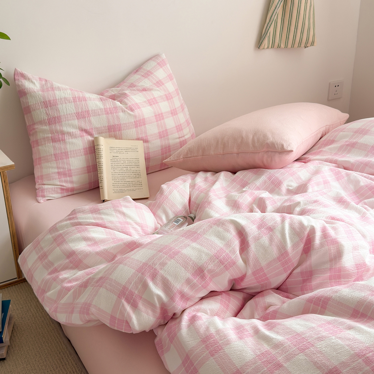 91家纺网 家纺一手货源 找家纺 （总）罗亿家纺 2025新款云感双层纱学生季韩系泡泡棉四件套-米露（小红书推荐）