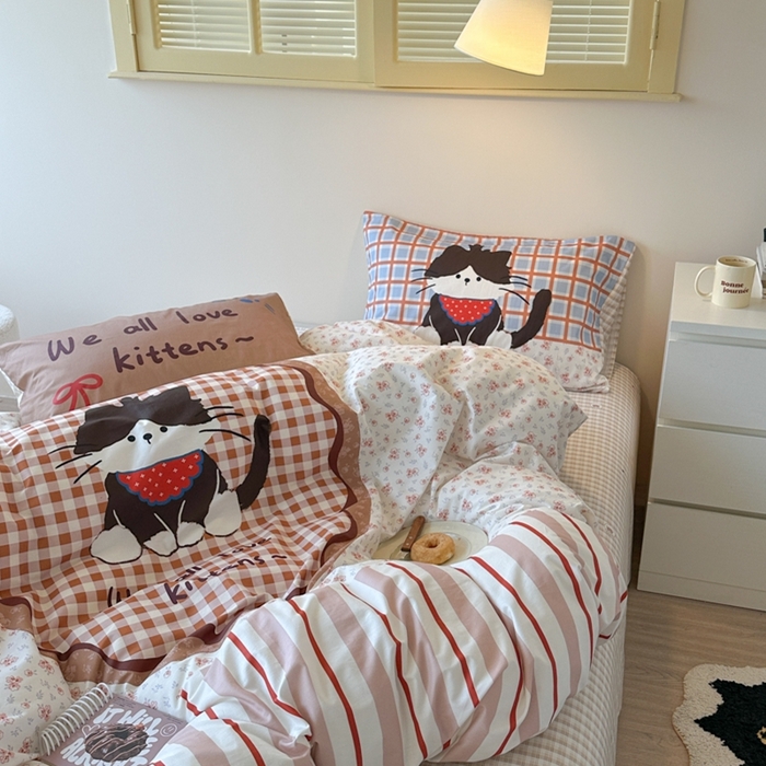 91家纺网 家纺一手货源 找家纺 寐居家纺 2025新款亲肤舒适全棉纯棉数码大阪印花四件套 趣多喵