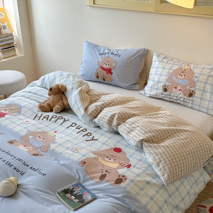 91家纺网 家纺一手货源 找家纺 寐居家纺 2025新款亲肤舒适全棉纯棉数码大阪印花四件套 小狗仔party