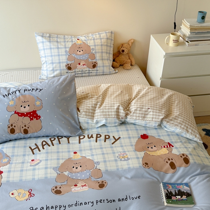 91家纺网 家纺一手货源 找家纺 寐居家纺 2025新款亲肤舒适全棉纯棉数码大阪印花四件套 小狗仔party