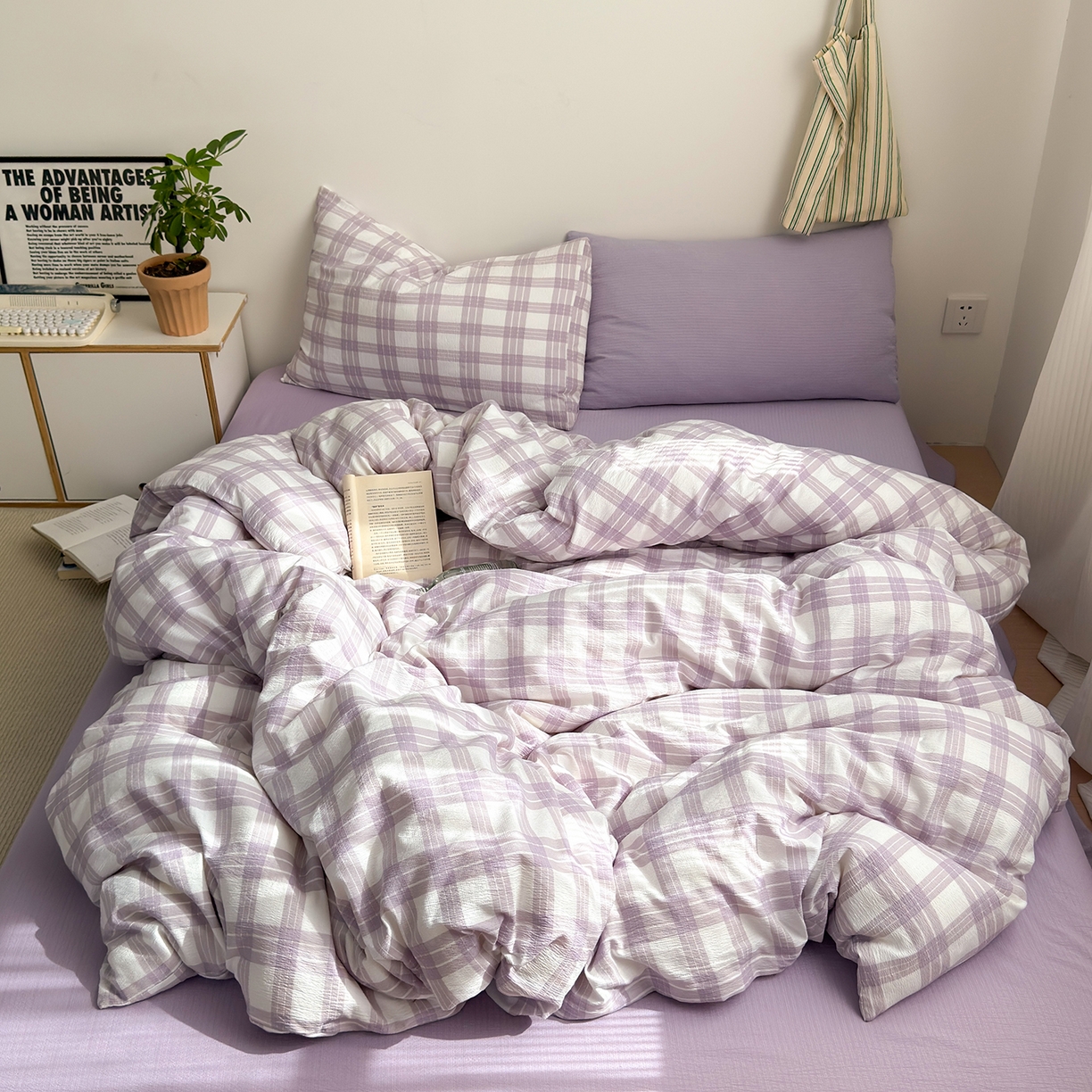 91家纺网 家纺一手货源 找家纺 罗亿家纺 2025新款云感双层纱学生季韩系泡泡棉四件套-米露（小红书推荐） 米露-格格紫