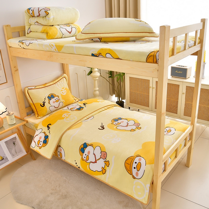 91家纺网 家纺一手货源 找家纺 馨梦缘2025新款爆款高克重印花牛奶绒法莱绒学生三件套 迷你鸭