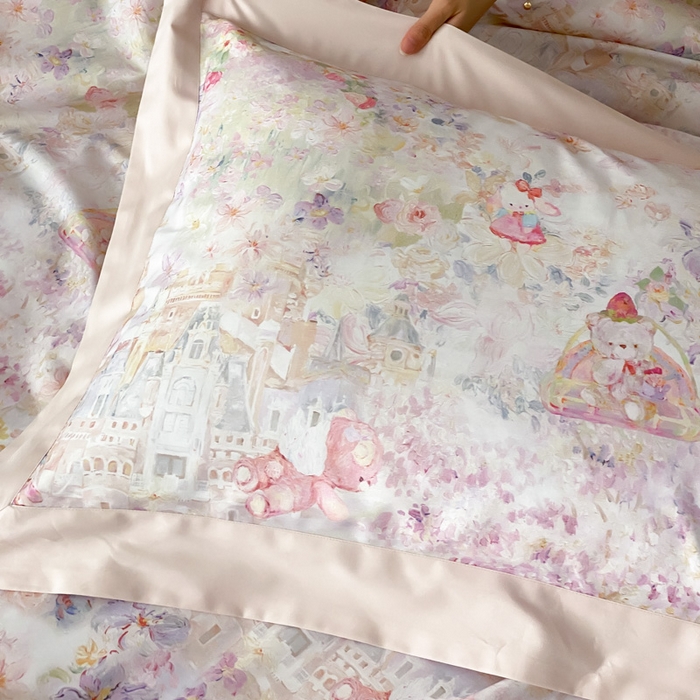 91家纺网 家纺一手货源 找家纺 云栖家居 2025全棉纯棉长绒棉纯棉A类50支数码印花系列四件套-春园 奇妙城堡-粉