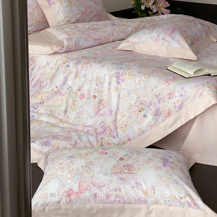 91家纺网 家纺一手货源 找家纺 云栖家居 2025全棉纯棉长绒棉纯棉A类50支数码印花系列四件套-春园 奇妙城堡-粉