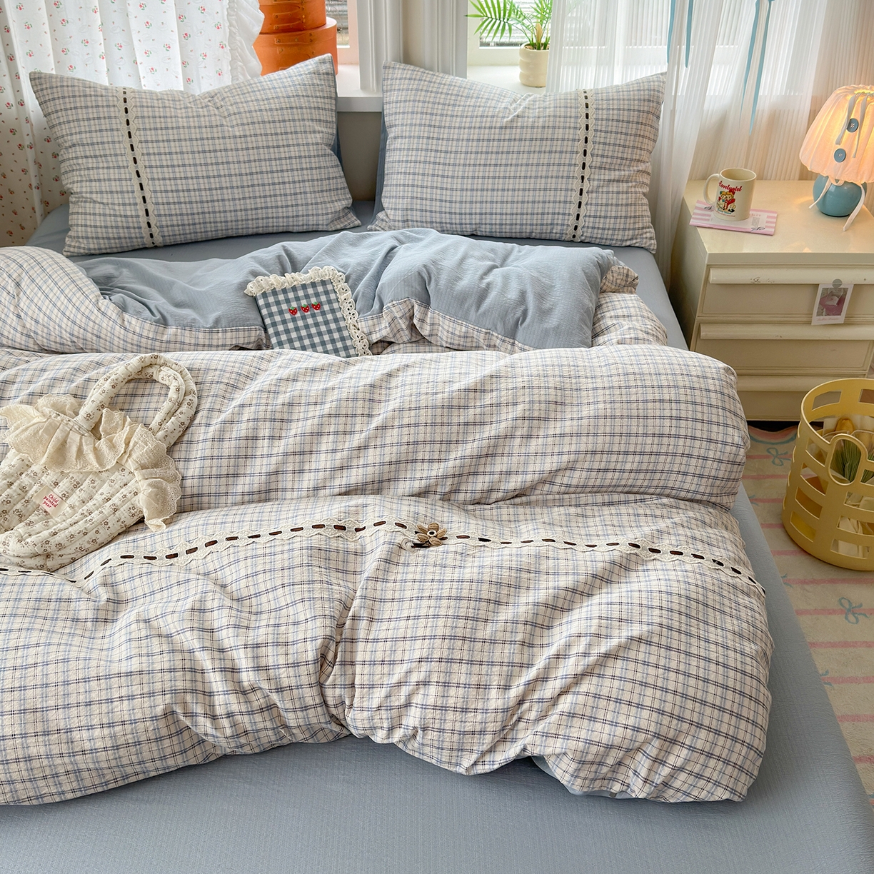 91家纺网 家纺一手货源 找家纺 晚爱家纺（原晚安家居） 2025新款云感木棉双层纱四件套皱皱纱蕾丝花边四件套 梦境-天空蓝