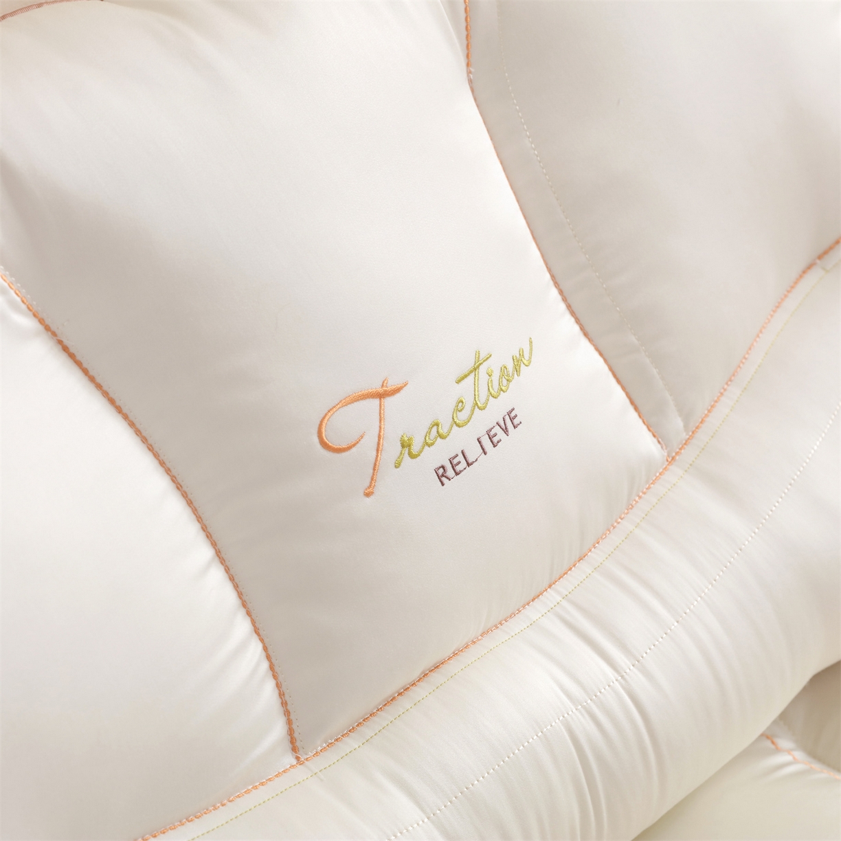 91家纺网 家纺一手货源 找家纺 （总）麦肯锡 2025新款按摩分区护颈枕