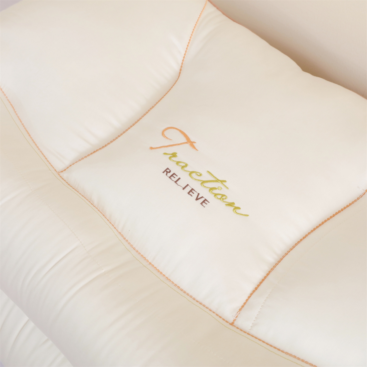 91家纺网 家纺一手货源 找家纺 （总）麦肯锡 2025新款按摩分区护颈枕