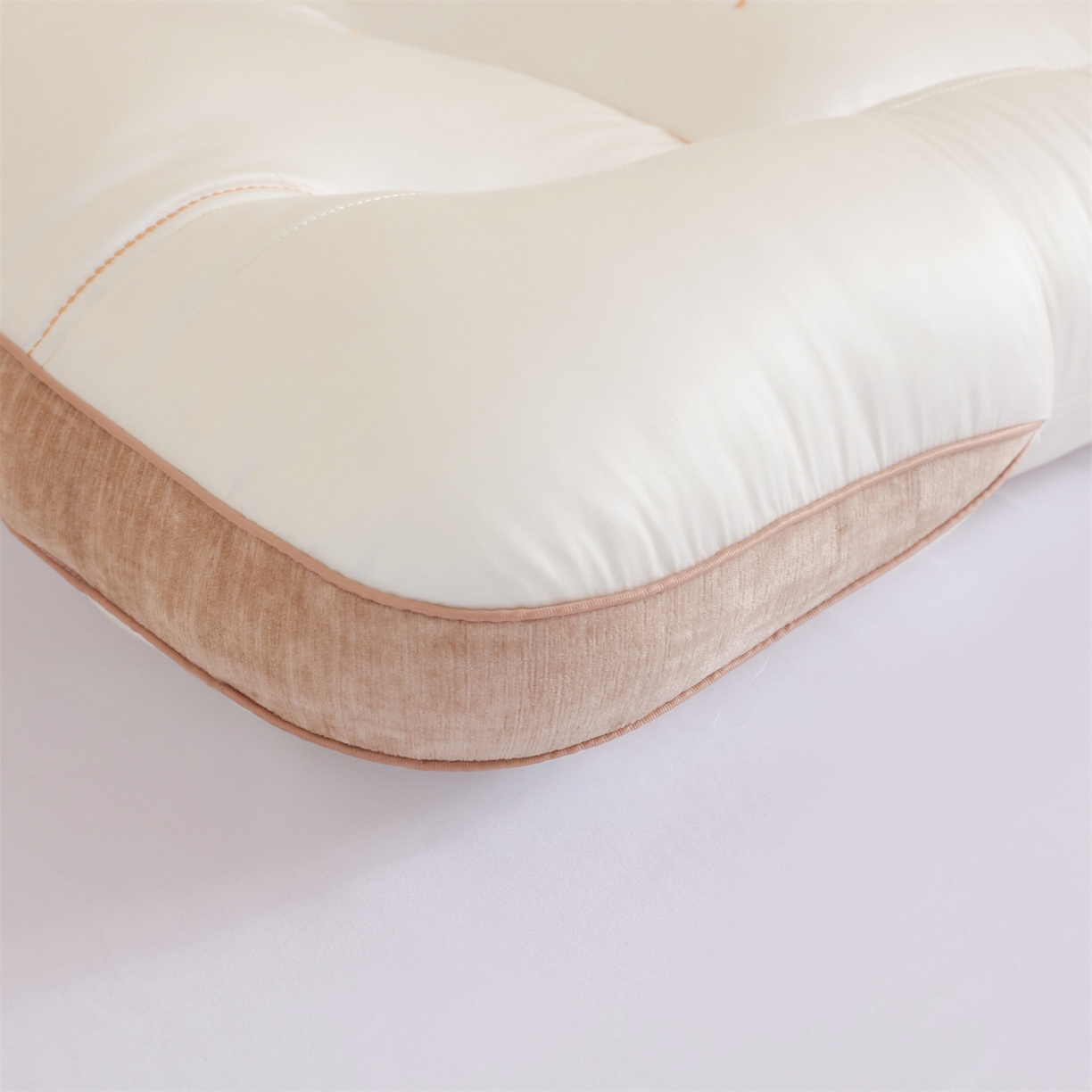 91家纺网 家纺一手货源 找家纺 （总）麦肯锡 2025新款按摩分区护颈枕