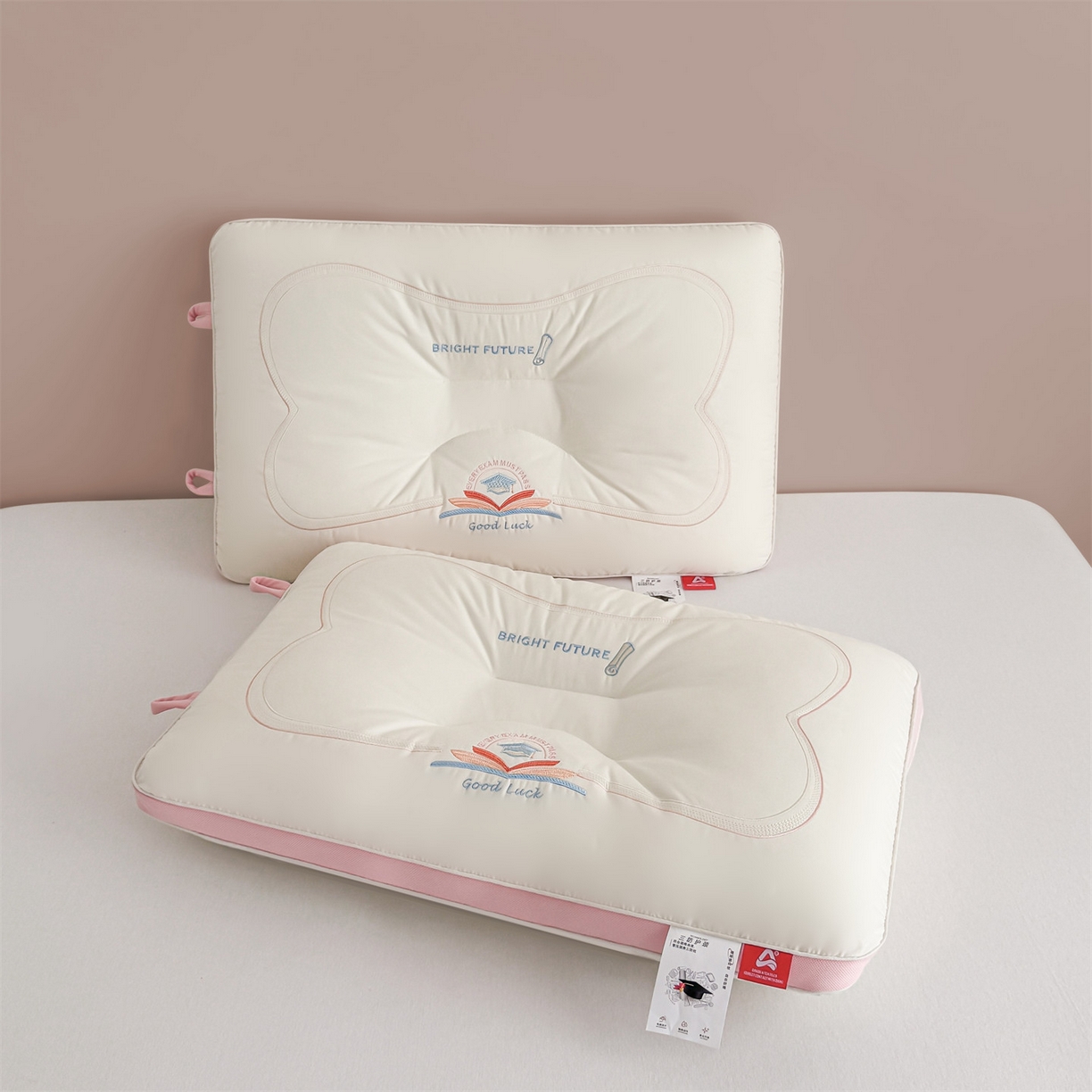 91家纺网 家纺一手货源 找家纺 麦肯锡 2025新款A类三防全棉护颈亲子枕 粉色