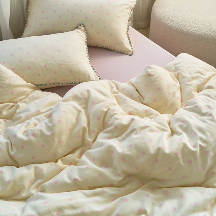 91家纺网 家纺一手货源 找家纺 洋铭区（原狠狠爱） 2025新款全棉纯棉双层纱彩边四件套 蜜粉波波