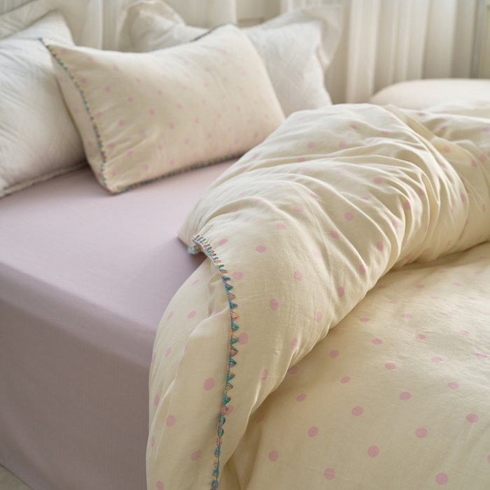 91家纺网 家纺一手货源 找家纺 洋铭区（原狠狠爱） 2025新款全棉纯棉双层纱彩边四件套 蜜粉波波