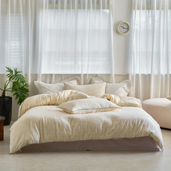 91家纺网 家纺一手货源 找家纺 洋铭区（原狠狠爱） 2025新款全棉纯棉双层纱彩边四件套 蜜粉波波