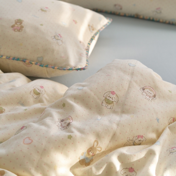 91家纺网 家纺一手货源 找家纺 洋铭区（原狠狠爱） 2025新款全棉纯棉双层纱彩边四件套 童话王国