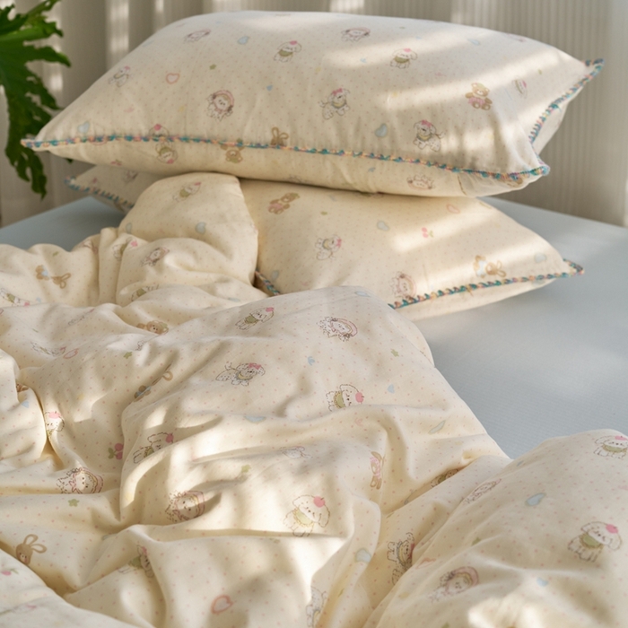 91家纺网 家纺一手货源 找家纺 洋铭区（原狠狠爱） 2025新款全棉纯棉双层纱彩边四件套 童话王国