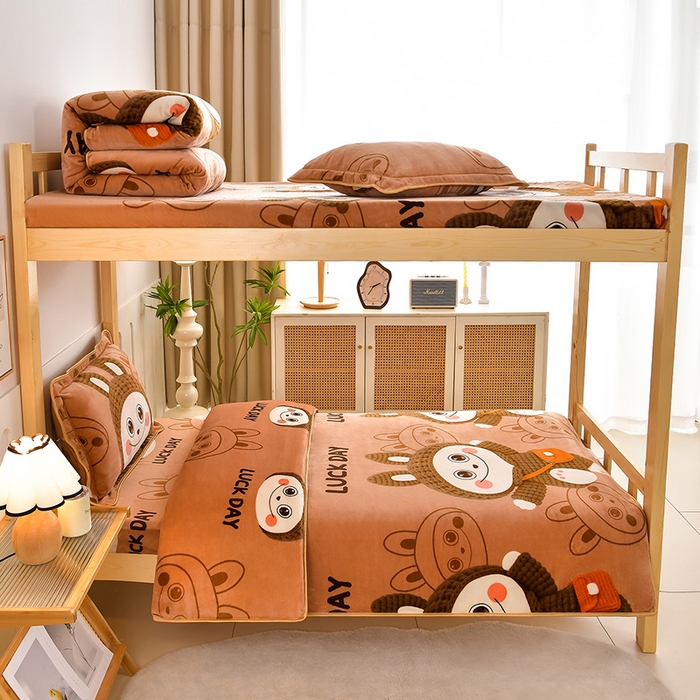 91家纺网 家纺一手货源 找家纺 馨梦缘2025新款爆款高克重印花牛奶绒法莱绒学生三件套 拉咕咕