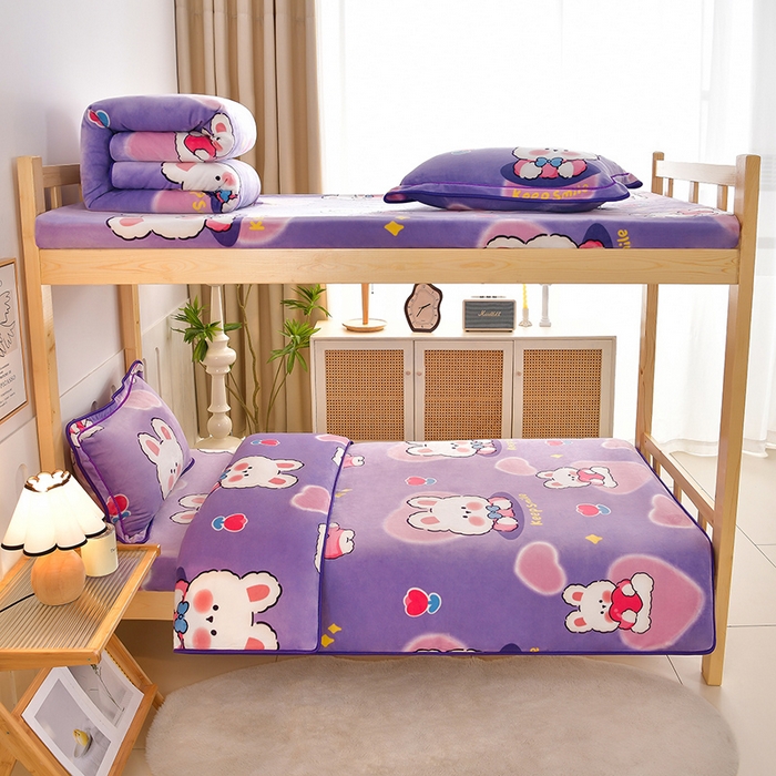 91家纺网 家纺一手货源 找家纺 馨梦缘2025新款爆款高克重印花牛奶绒法莱绒学生三件套 爱心小兔