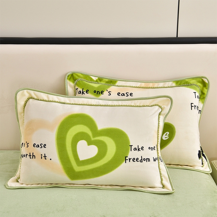 91家纺网 家纺一手货源 找家纺 新8.5-9.5斤法莱绒四件套珊瑚牛奶金貂绒四件套床裙 爱心暖暖