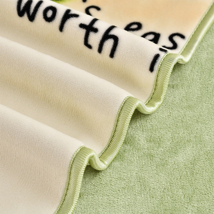 91家纺网 家纺一手货源 找家纺 新8.5-9.5斤法莱绒四件套珊瑚牛奶金貂绒四件套床裙 爱心暖暖