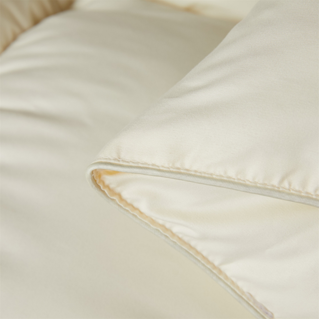 91家纺网 家纺一手货源 找家纺 2025新款羽丝被冬被子被芯大豆被春秋子母被夏被学生单人直播热款 米黄