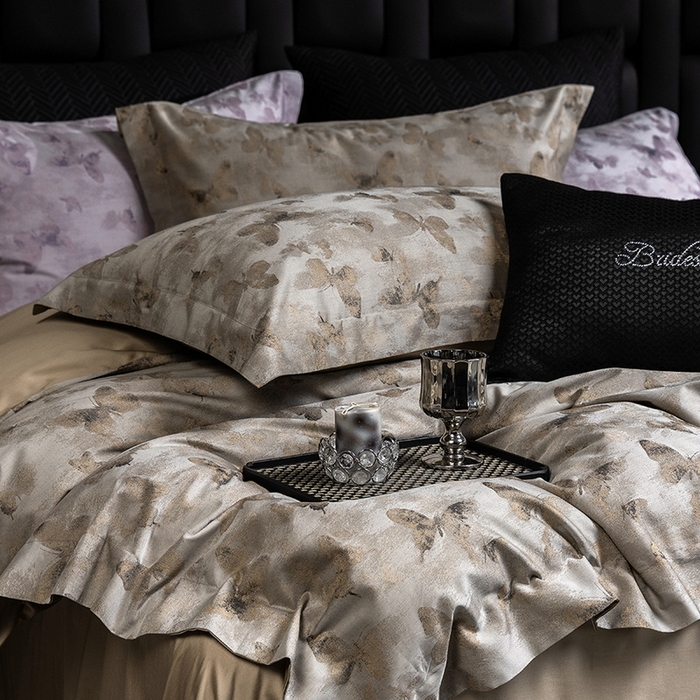 91家纺网 家纺一手货源 找家纺 立奥被业 2025新款天丝棉色织大提花四件套 仙蝶幻境-金