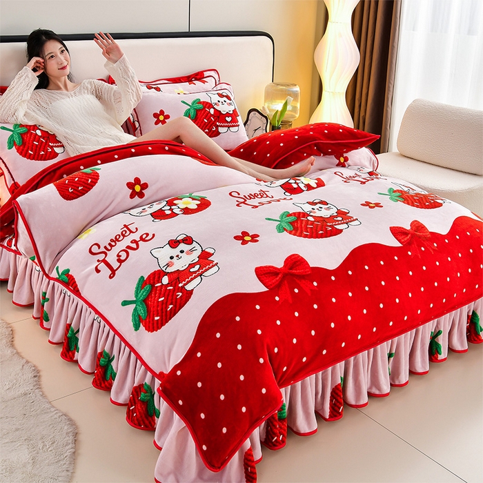 91家纺网 家纺一手货源 找家纺 新8.5-9.5斤法莱绒四件套珊瑚牛奶金貂绒四件套床裙 草莓猫