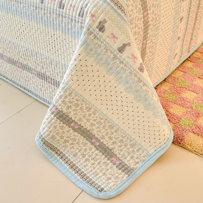 91家纺网 家纺一手货源 找家纺 （总）岚吉家纺 2025新款全棉133*72宝宝绒棉加绒一面纯棉一面牛奶绒双面可用单床盖学生床床垫 床盖单件