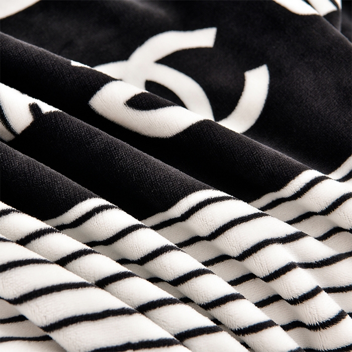 91家纺网 家纺一手货源 找家纺 新8.5-9.5斤法莱绒四件套珊瑚牛奶金貂绒四件套床裙 都市生活