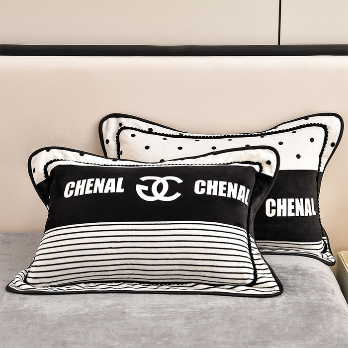 91家纺网 家纺一手货源 找家纺 新8.5-9.5斤法莱绒四件套珊瑚牛奶金貂绒四件套床裙 都市生活